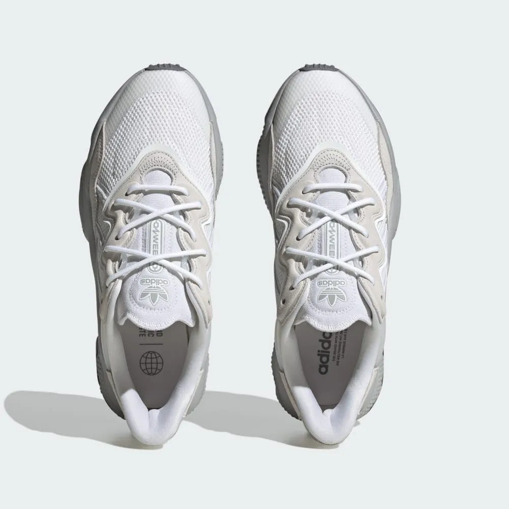 adidas Originals Men's Ozweego Athletic and Casual Sneaker Shoes
