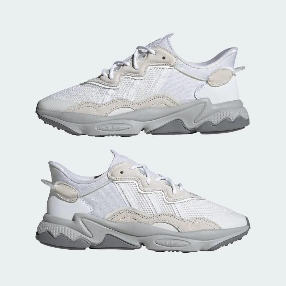 adidas Originals Men's Ozweego Athletic and Casual Sneaker Shoes