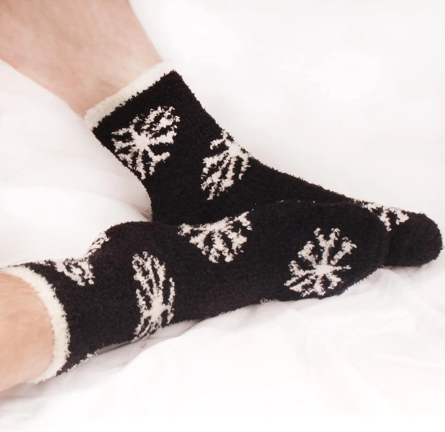 BambooMN Brand - Extra Large Super Soft Warm Cozy Fuzzy Snowflake Socks