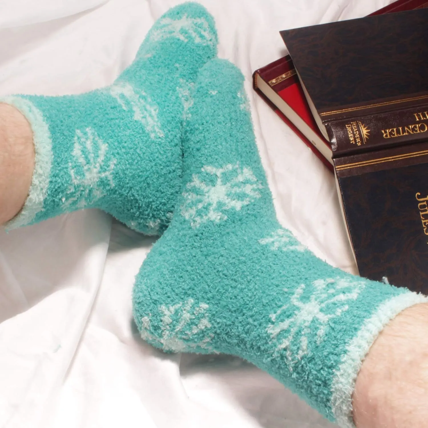 BambooMN Super Soft Warm Fuzzy Stripe/Polka Dot/Gradient/Snowflake Socks
