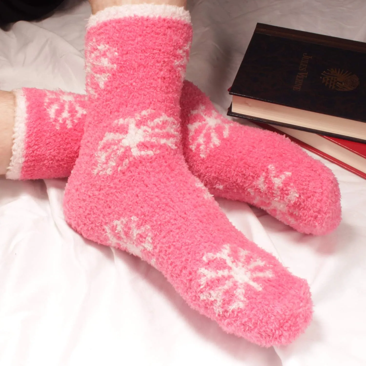 BambooMN Super Soft Warm Fuzzy Stripe/Polka Dot/Gradient/Snowflake Socks