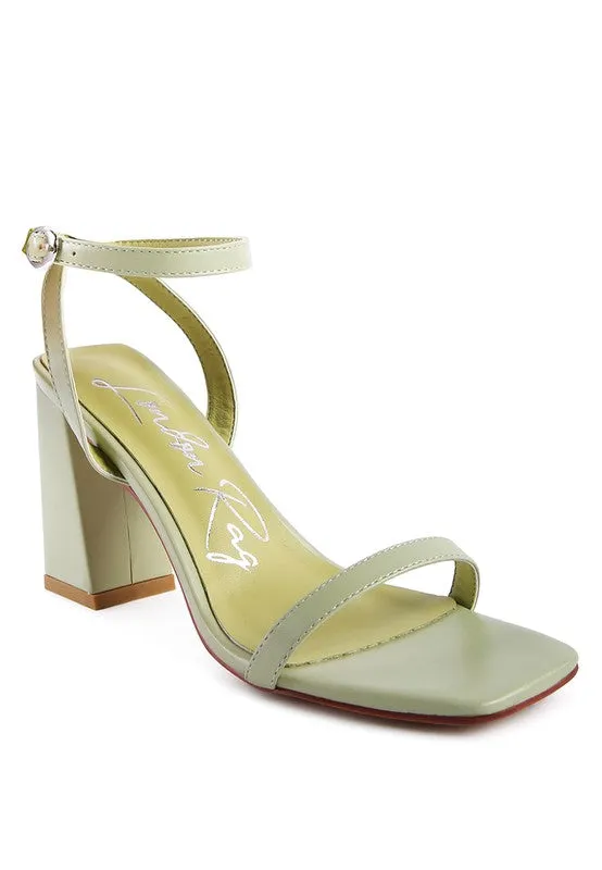 BLOCK HEEL ANKLE STRAP SNADALS