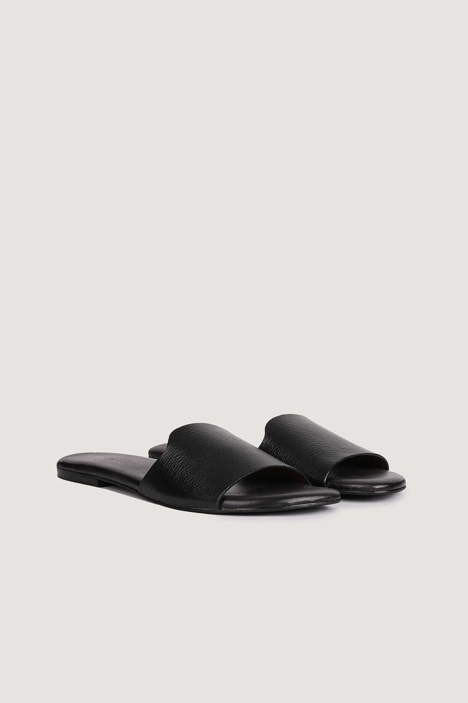 Caprice Slipper