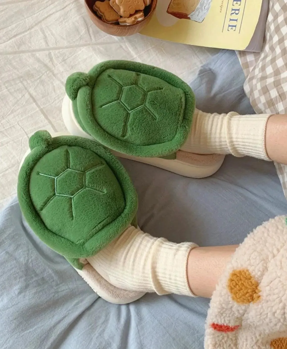 Cozy Turtle Slippers – Soft, Warm, and Adorable Indoor House Shoes