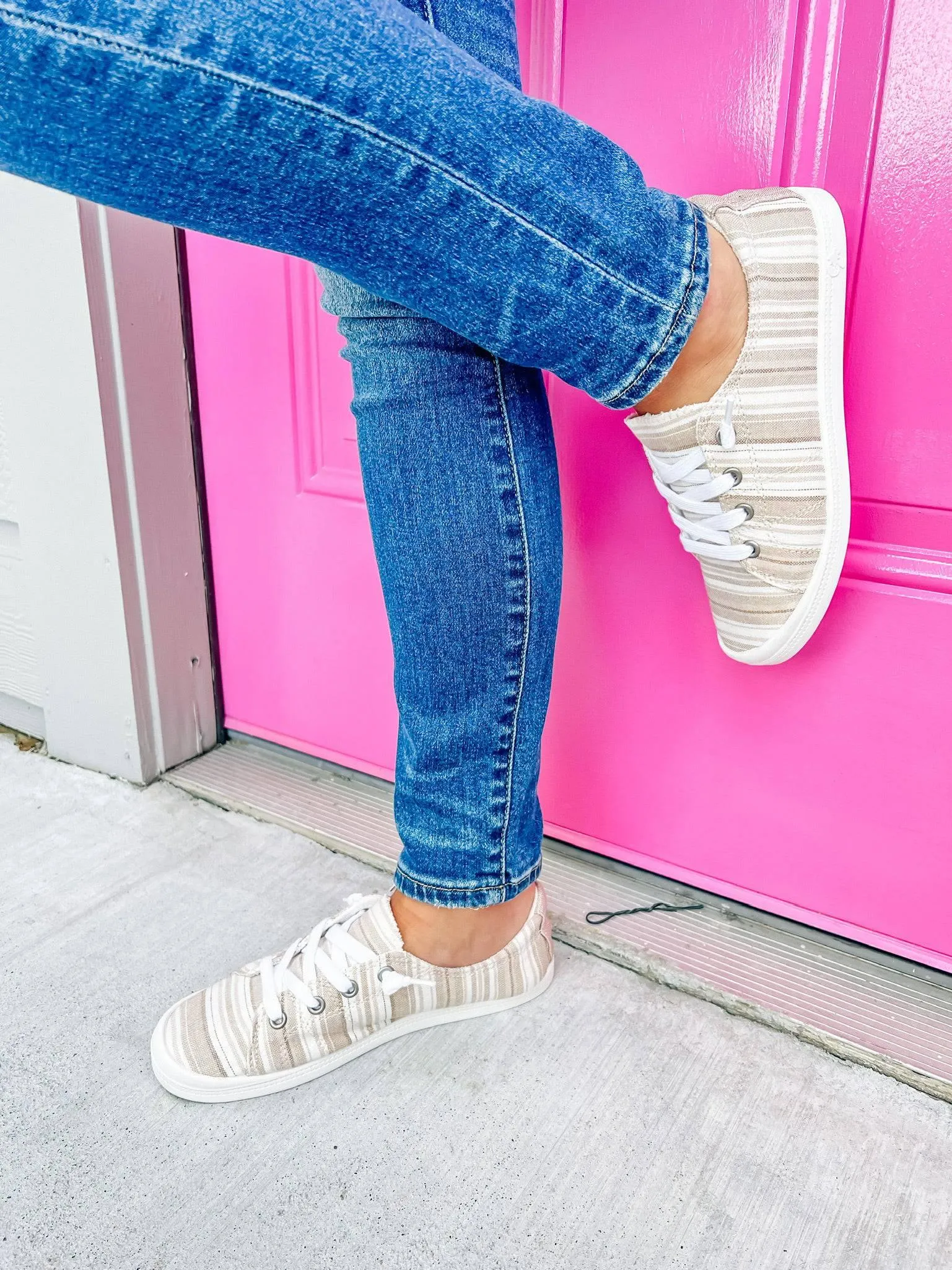 Dallas Tan Multi Strip Sneaker