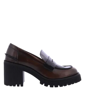 Dames Uma Parker Pump Bruin