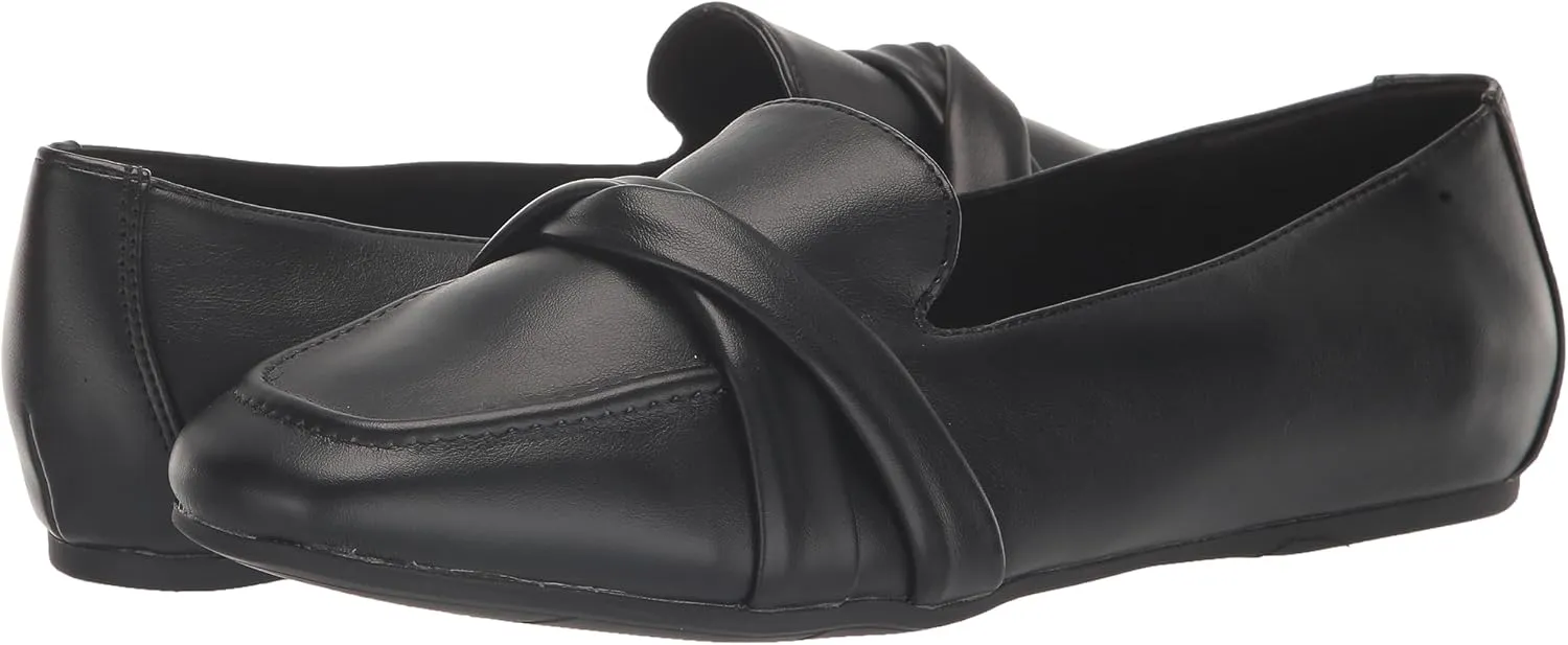 Easy Street Women's Betty Sneaker