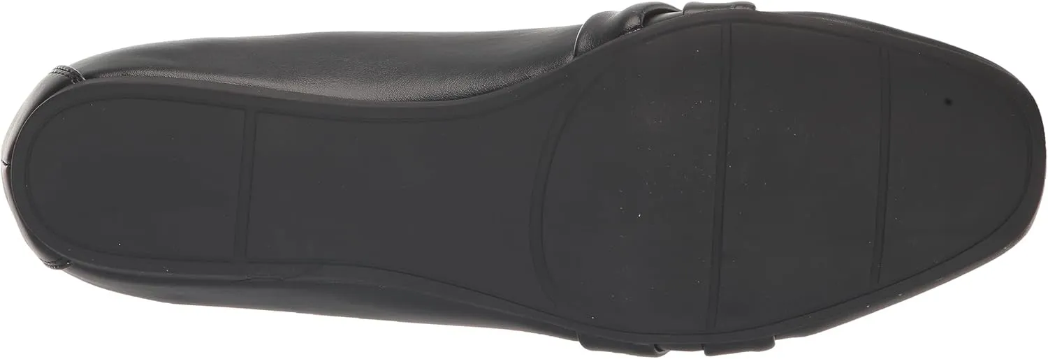Easy Street Women's Betty Sneaker