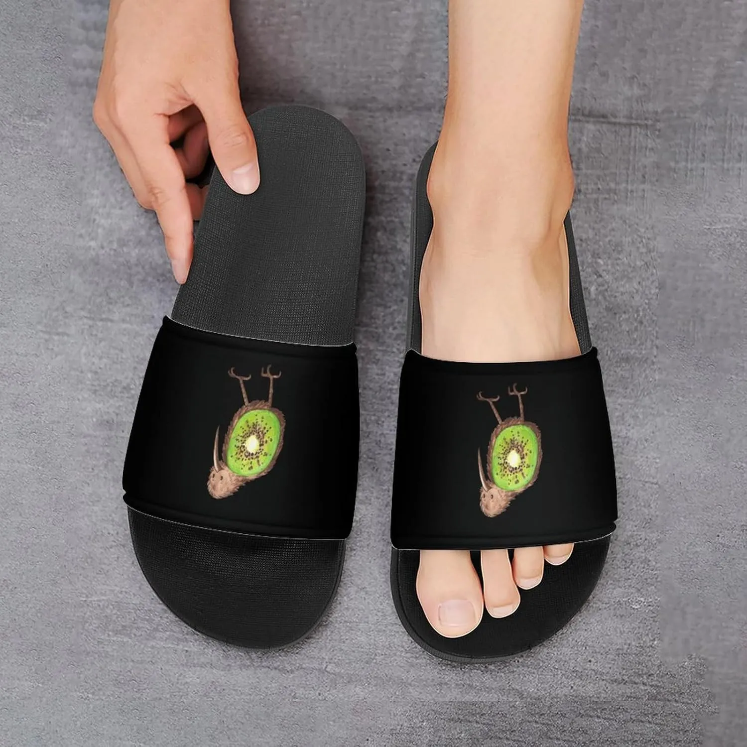 Fitted Scoop Kiwi Bird Shower Shoes PVC Home Slippers Non-Slip Quick Drying Bathroom Slipper for Indoor And Outdoor