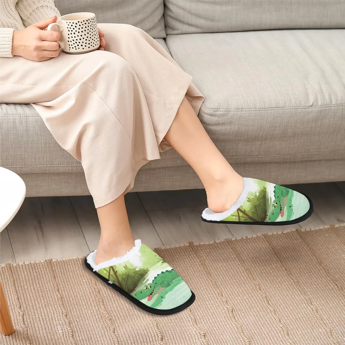 Funny Alligator Women's House Slippers Cute Animal Slip-on Fuzzy Memory Foam Slippers Anti Skid Indoor Warm Home Shoes