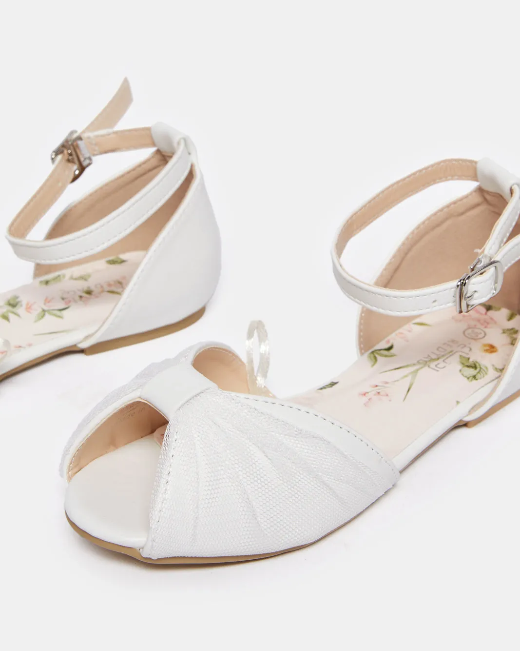 Girls White Open-Toe Shoe