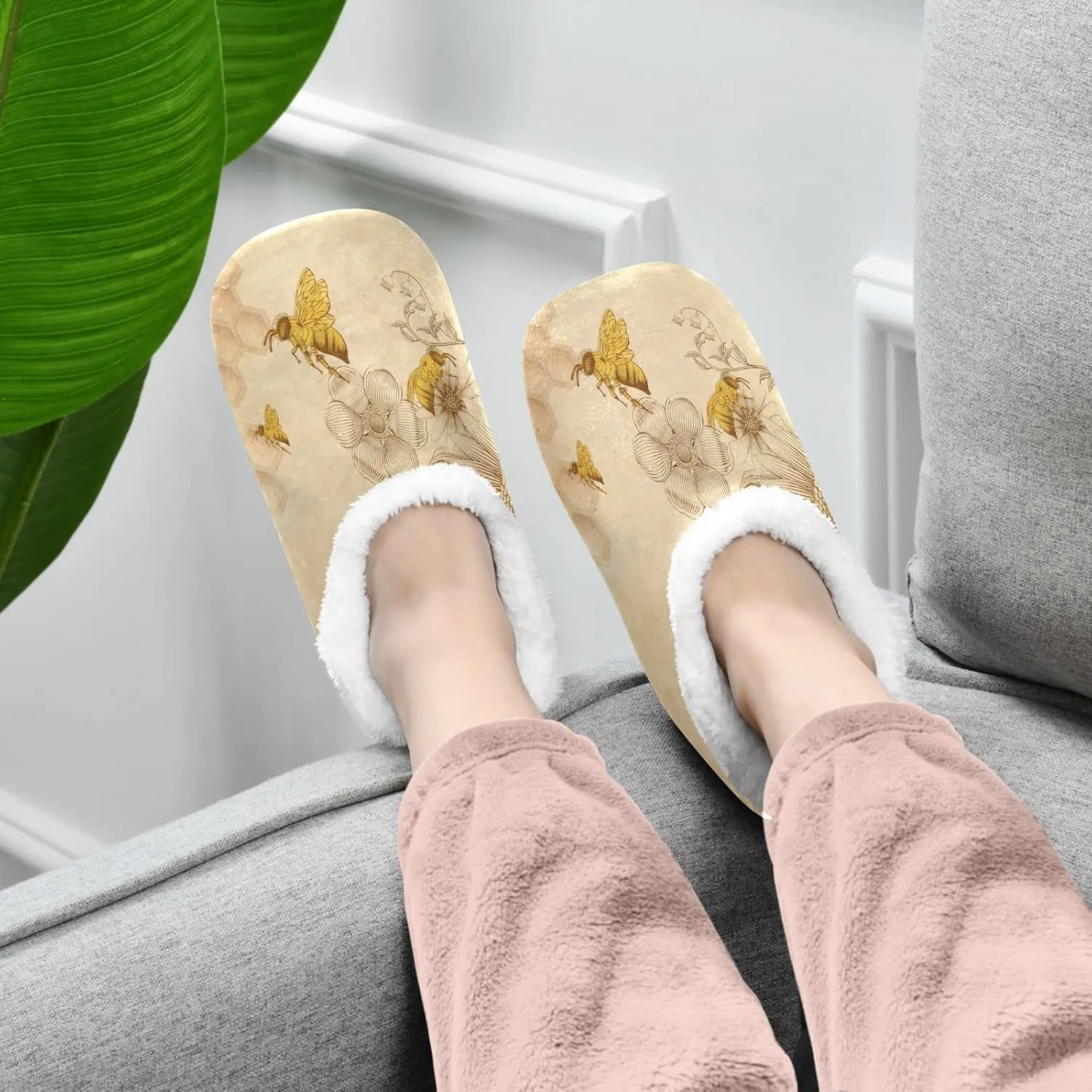 Honey Bees Wildflowers Home Slippers Retro Style Sunflowers Spa Travel House Slipper Soft Memory Foam Slipper Non Slip for Women Men Hotel Bedroom Shoes Slippers M