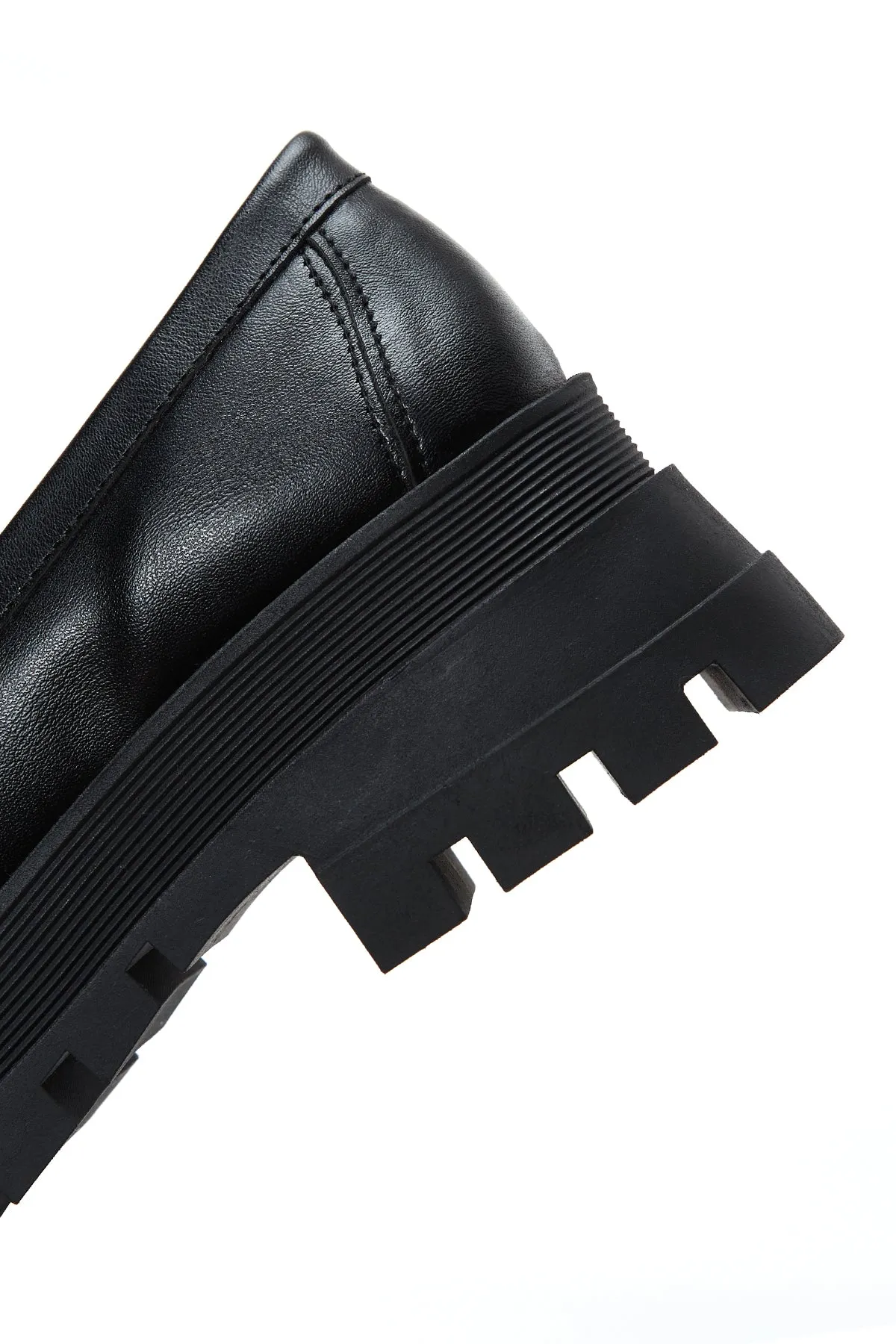 Kadın Siyah Kalın Tabanlı Maskülen Loafer