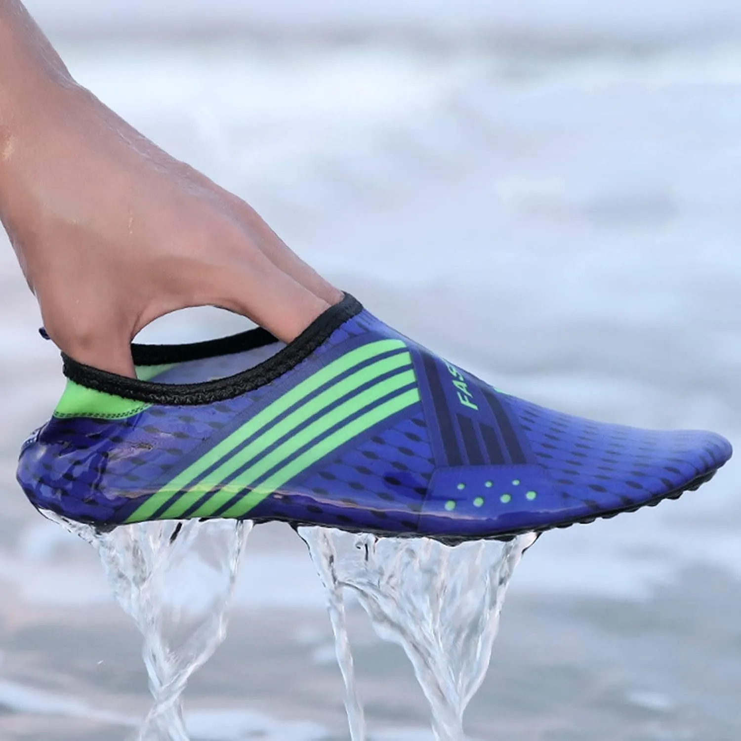 Mens Summer Wading Shoes Beach Sports Barefoot Shoes Breathable Quick Drying Swimming Shoe for Boating Surfing