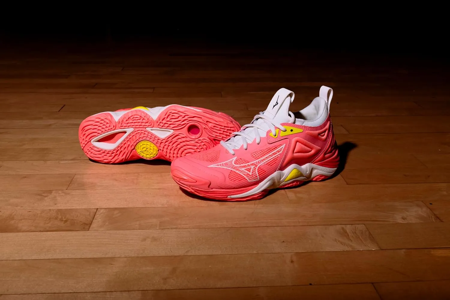 Mizuno Women's Wave Momentum 3 Volleyball Shoe