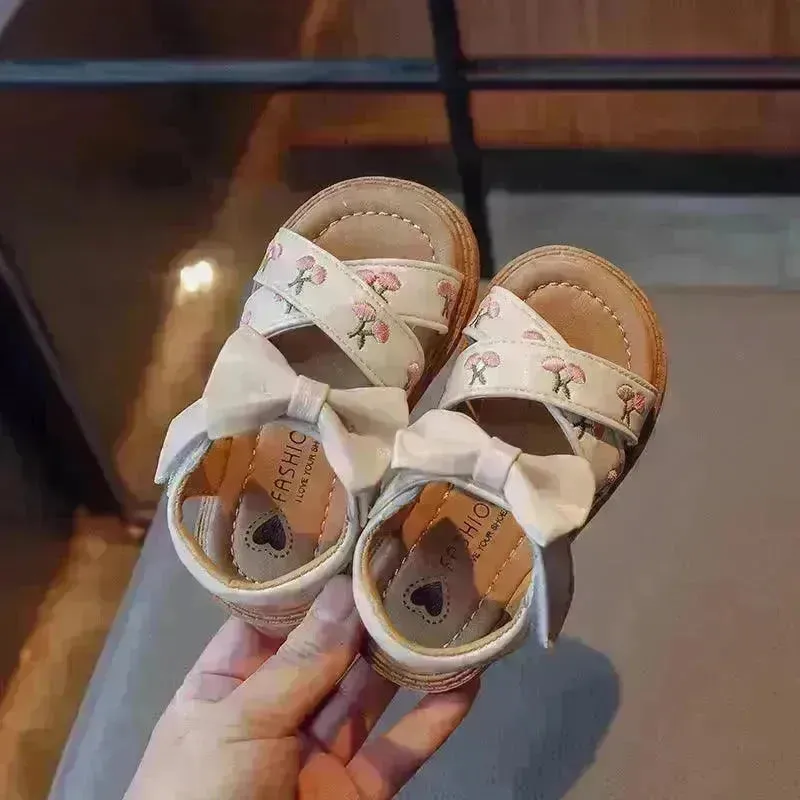 New Fashion Princess Shoes Soft Bottom Embroidered Shoes