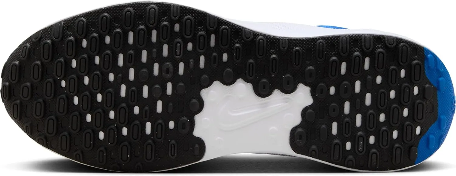 Nike Unisex-Child Revolution 7 (Little Big Kid) Sneaker