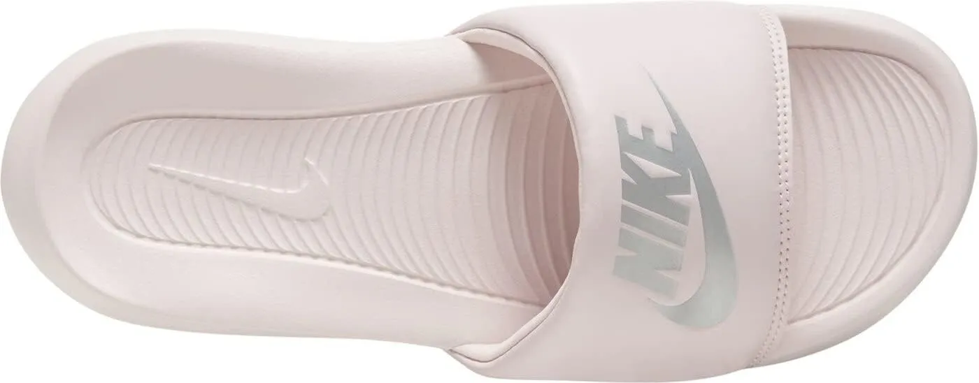 NIKE Women's Slipper
