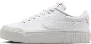 NIKE Women's Sneaker