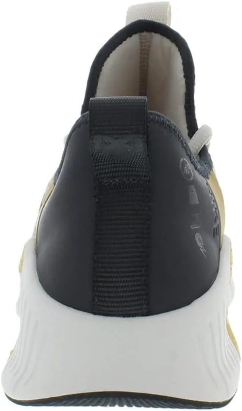 NIKE Women's Sneaker