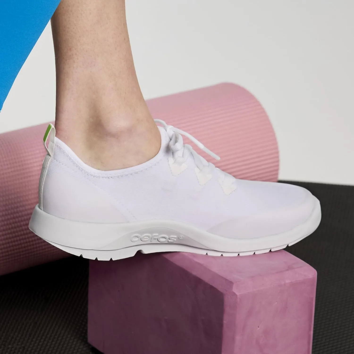 OOFOS OOmg Sport LS Low Recovery Shoe - Women’s