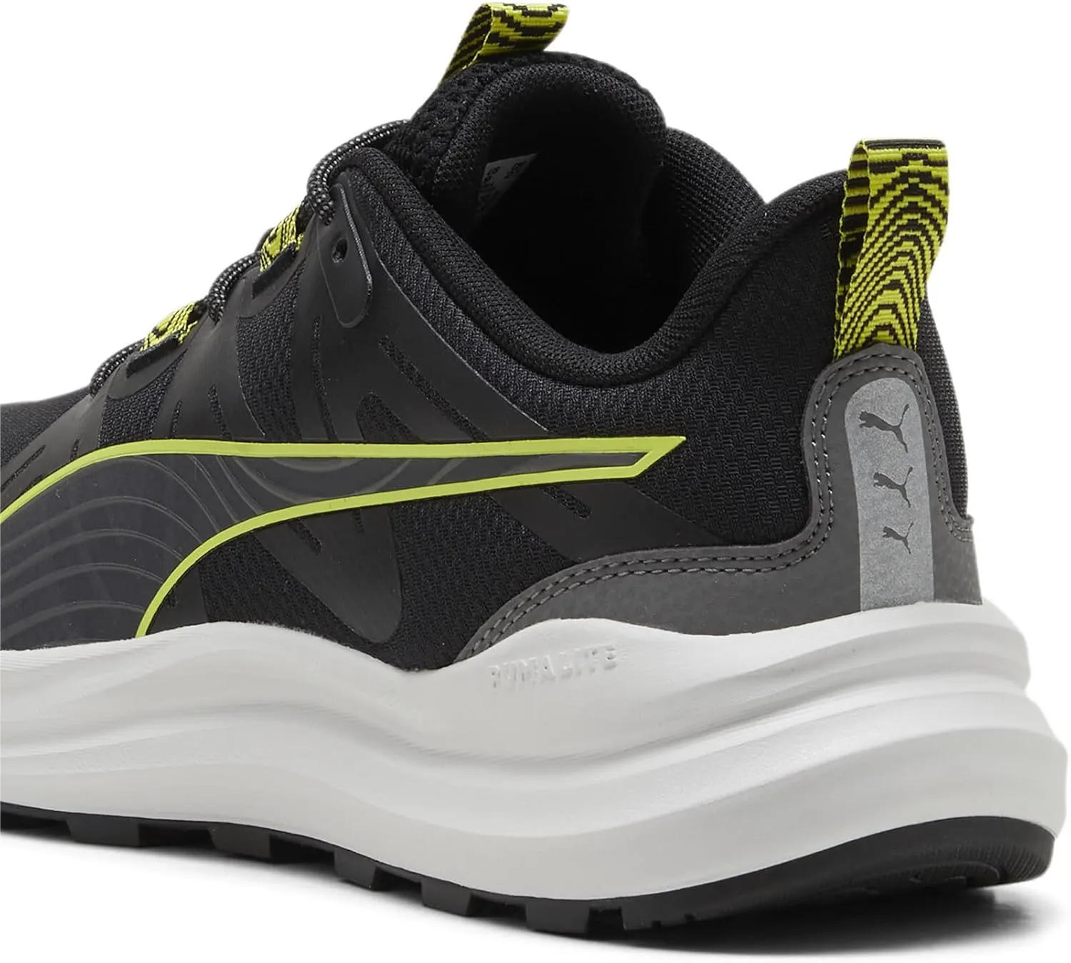 PUMA Men's Reflect Lite Trail Sneaker
