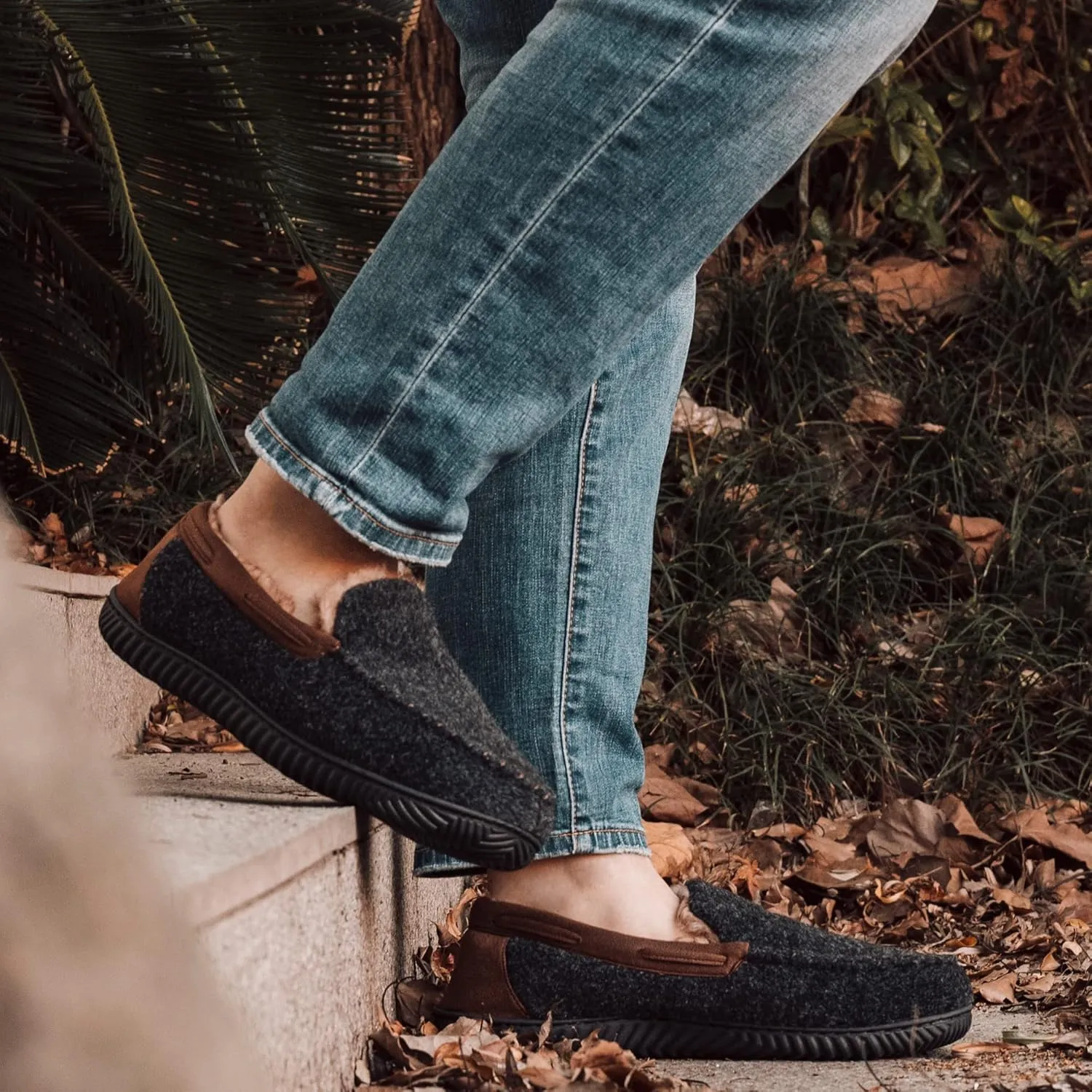 RockDove Men's Hearthfire Memory Foam Moc Slipper