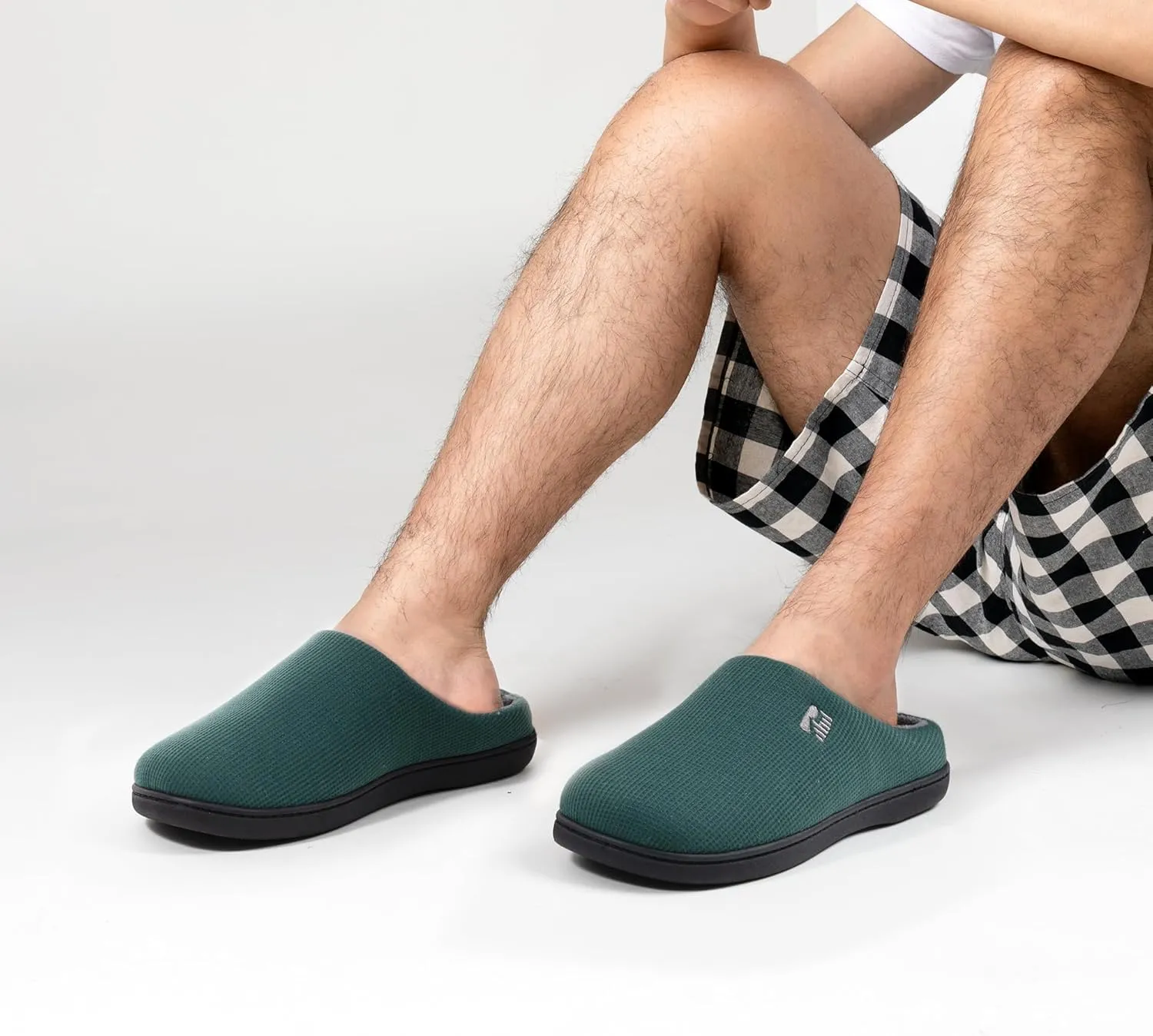RockDove Men's Original Two-Tone Memory Foam Slipper