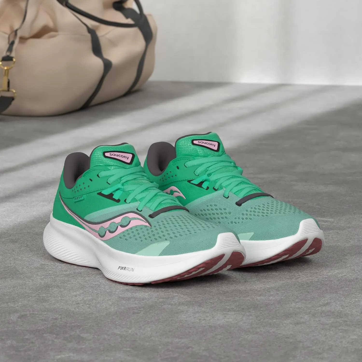 Saucony Women's Ride 16 Sneaker