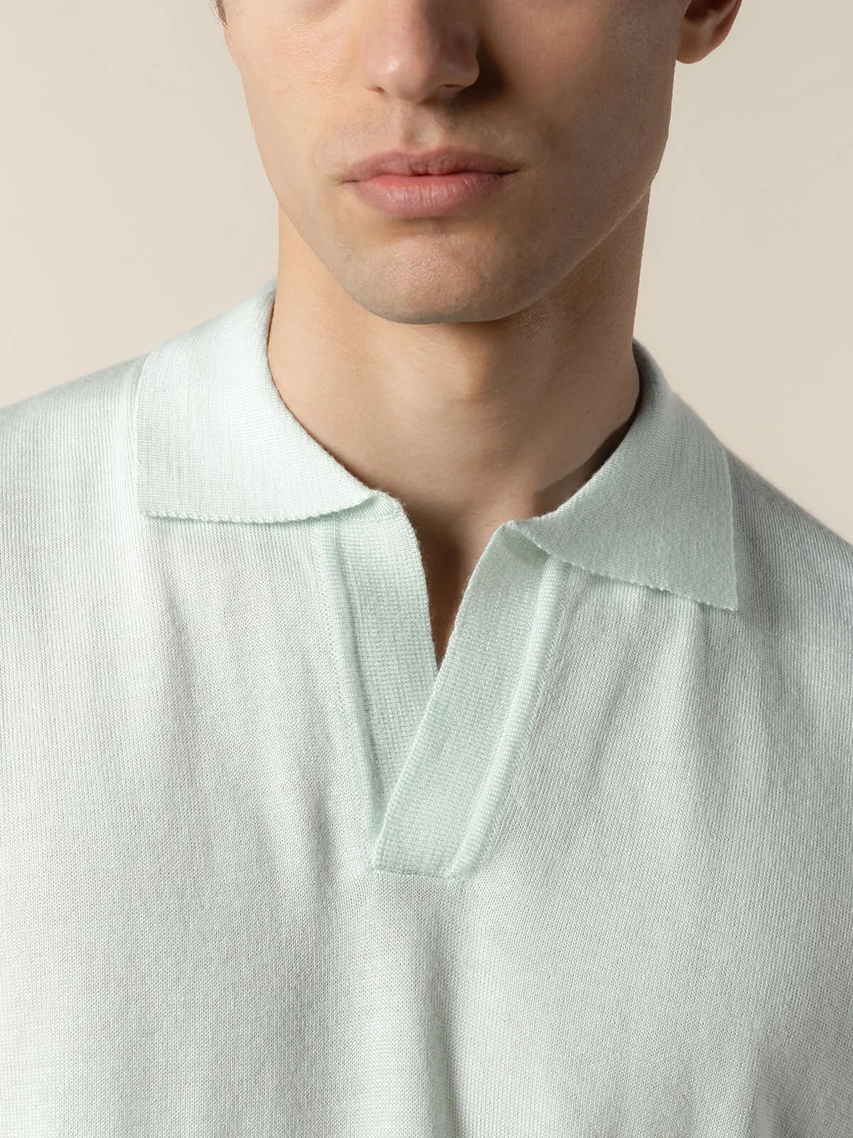 Shortsleeve Buttonless Polo Light Aqua