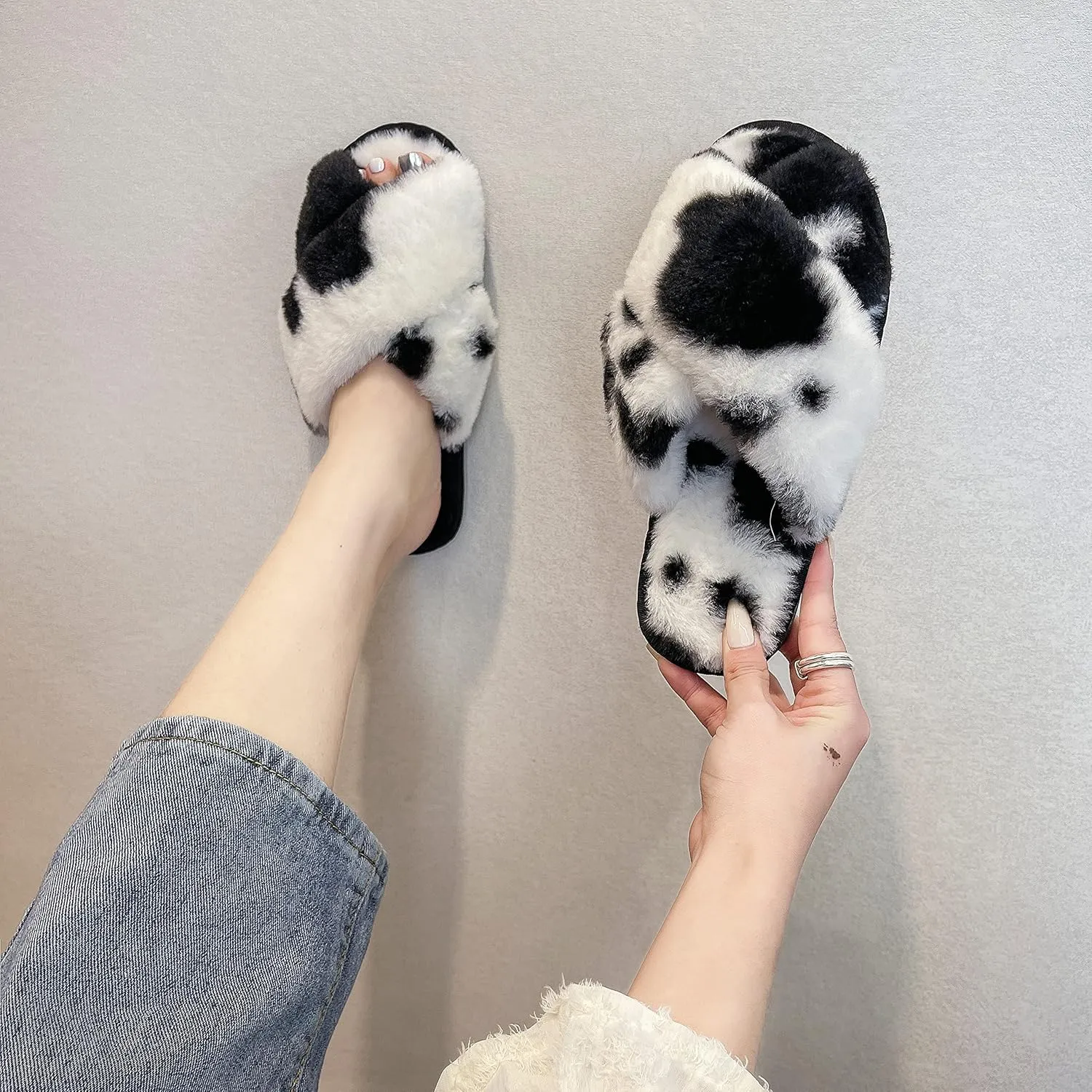 Solyinne Women's Tie-dye Leopard Print Cross Band Soft Plush Fleece House Indoor or Outdoor Slippers
