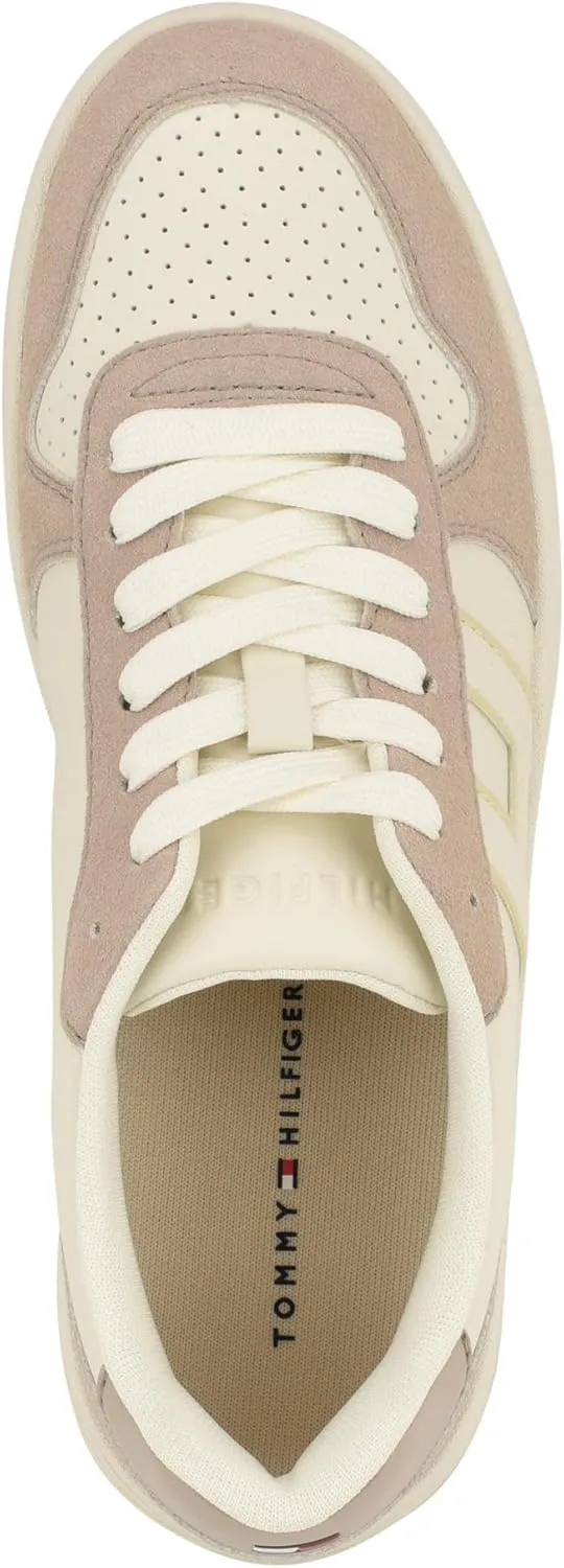 Tommy Hilfiger Women's Veniz Sneaker