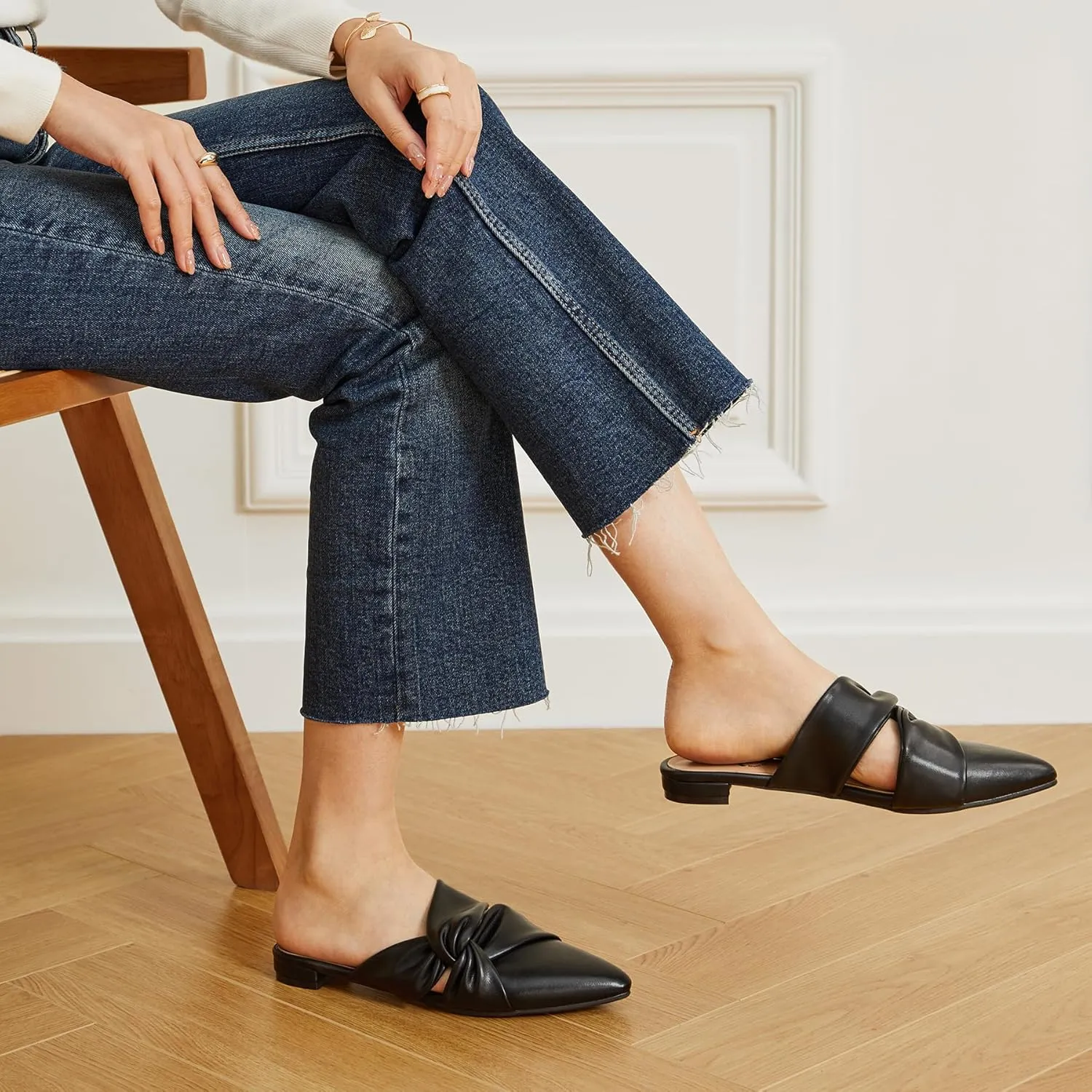 Trary Womens Mules Flats Closed Pointed Toe Comfortable Slip on Backless Loafer Shoes for Women with Knot