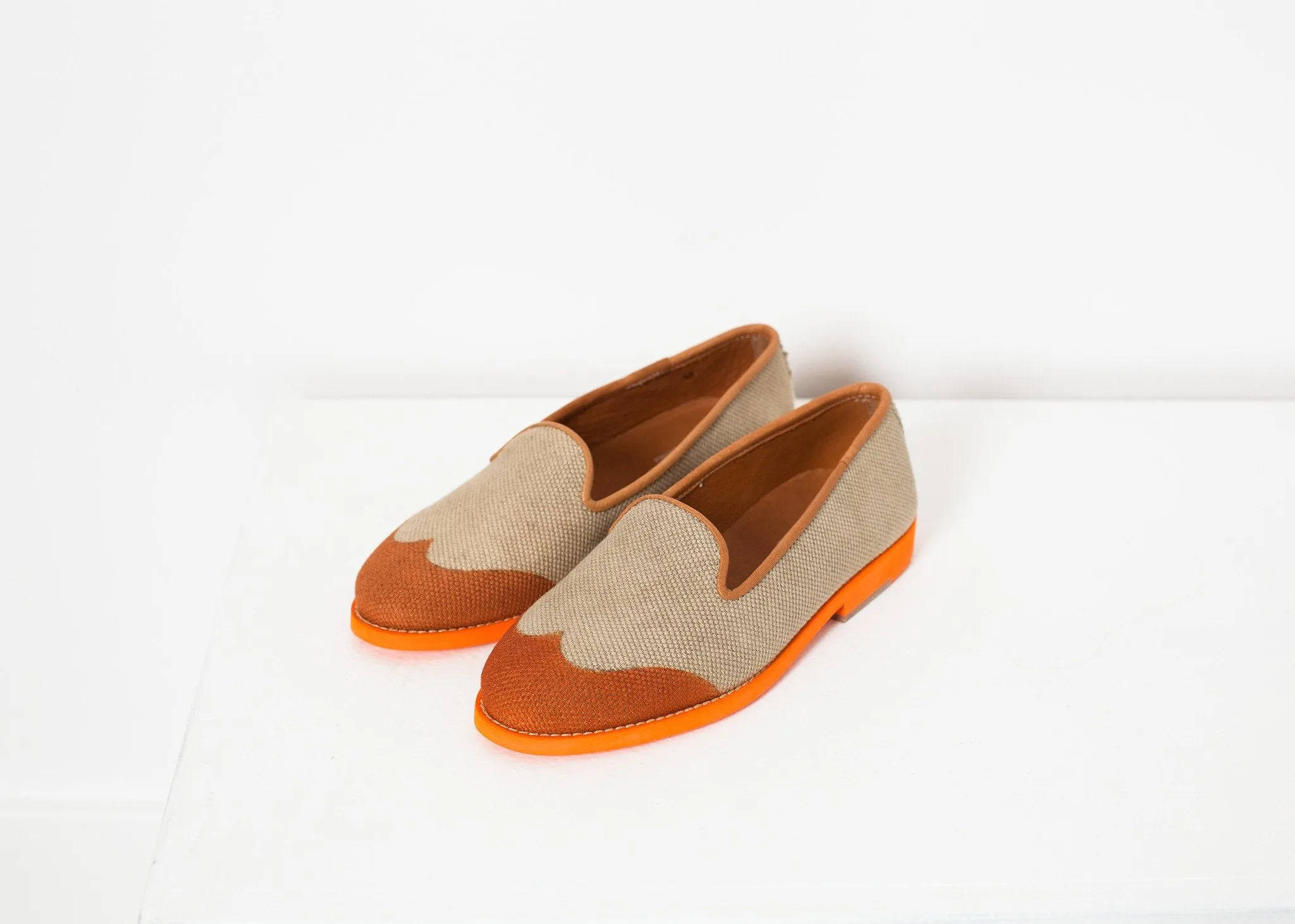 Wingtip in Loafer Orange Trusted by customers International delivery