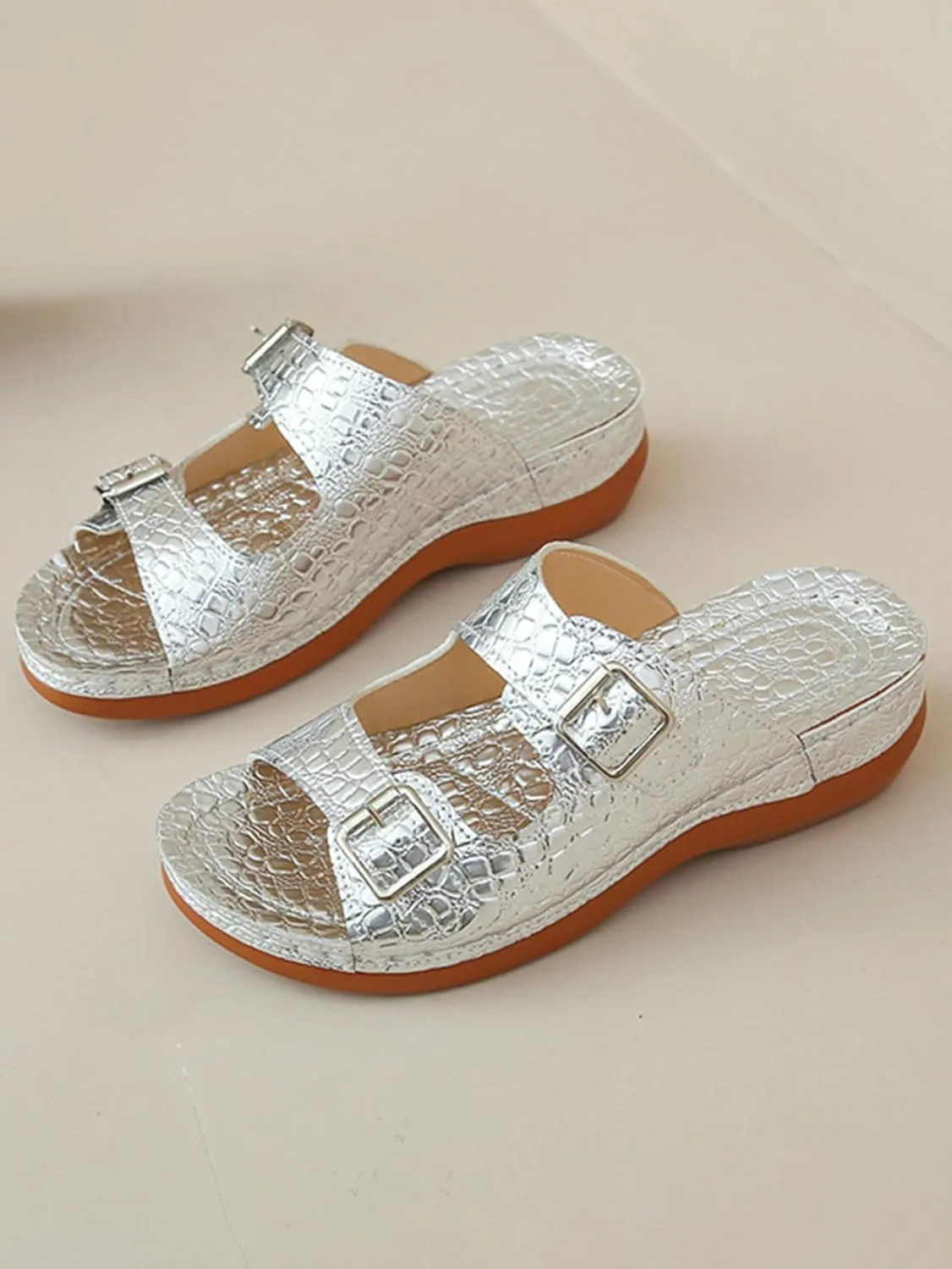 Women's Crocodile Embossed Flat Snap On Open Toe Casual Sandals