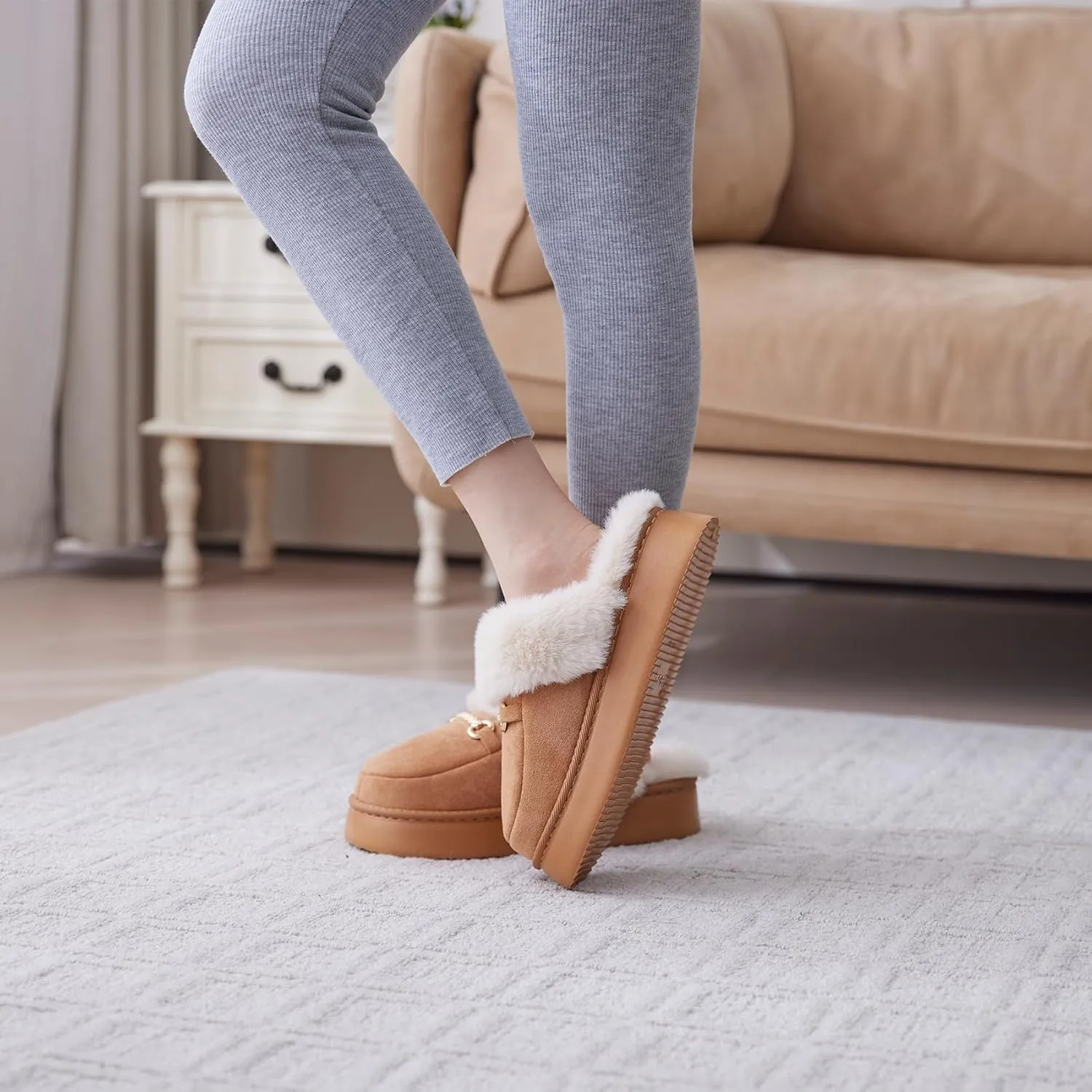 Womens Fuzzy Memory Foam Slippers for Women Winter House Slippers Warm Comfy Shoes Indoor Outdoor Suede Platform with Anti-Skid Sole Gift for Women Mom Ladies