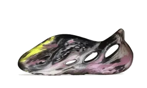 Yeezy Foam RNNR MX Carbon